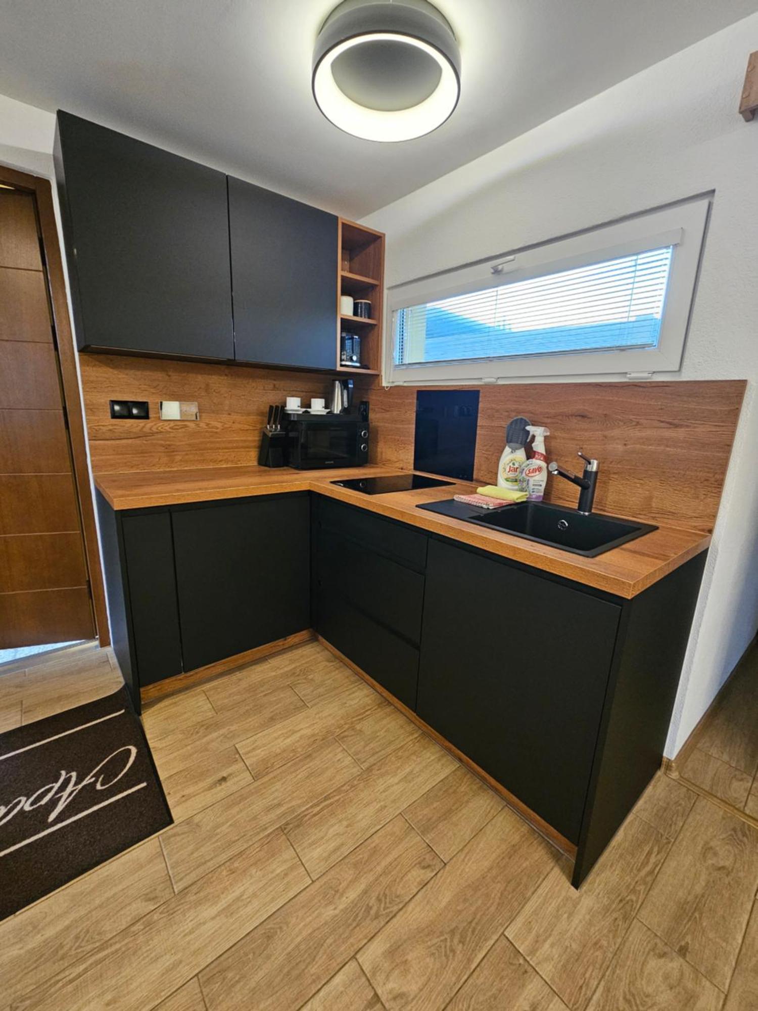 Apartmany Lenka Besenova 104 Bagian luar foto