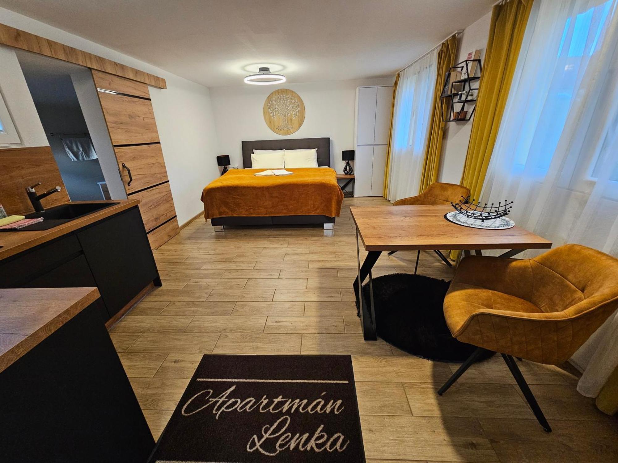 Apartmany Lenka Besenova 104 Bagian luar foto