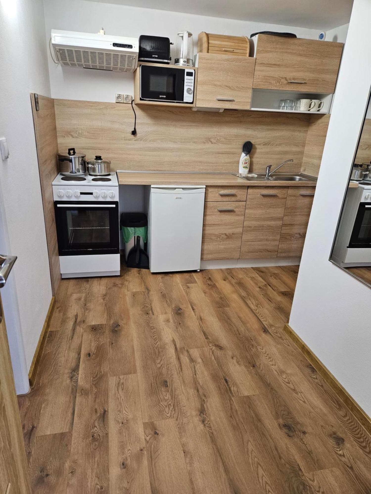 Apartmany Lenka Besenova 104 Bagian luar foto